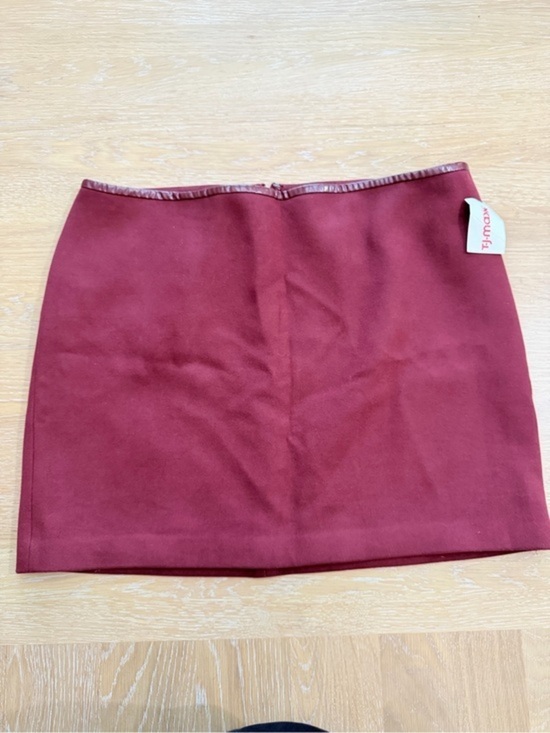 White House Black Market Dresses & Skirts - White House Black Market Burgundy Mini Skirt